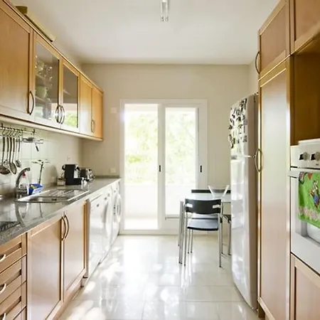 Apartment Close To The River