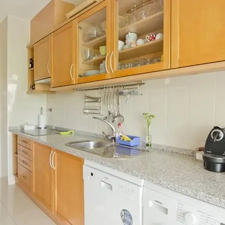 Close To The River Apartament *
